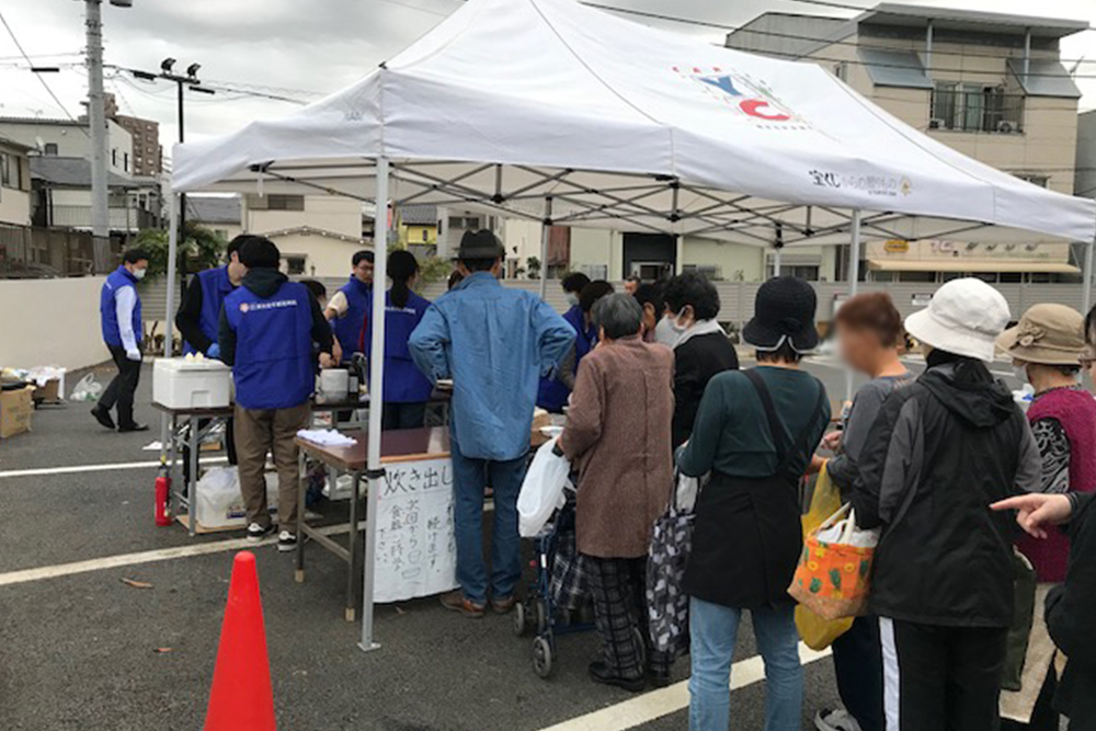 炊き出しでは、スパゲティなどを100食以上提供した